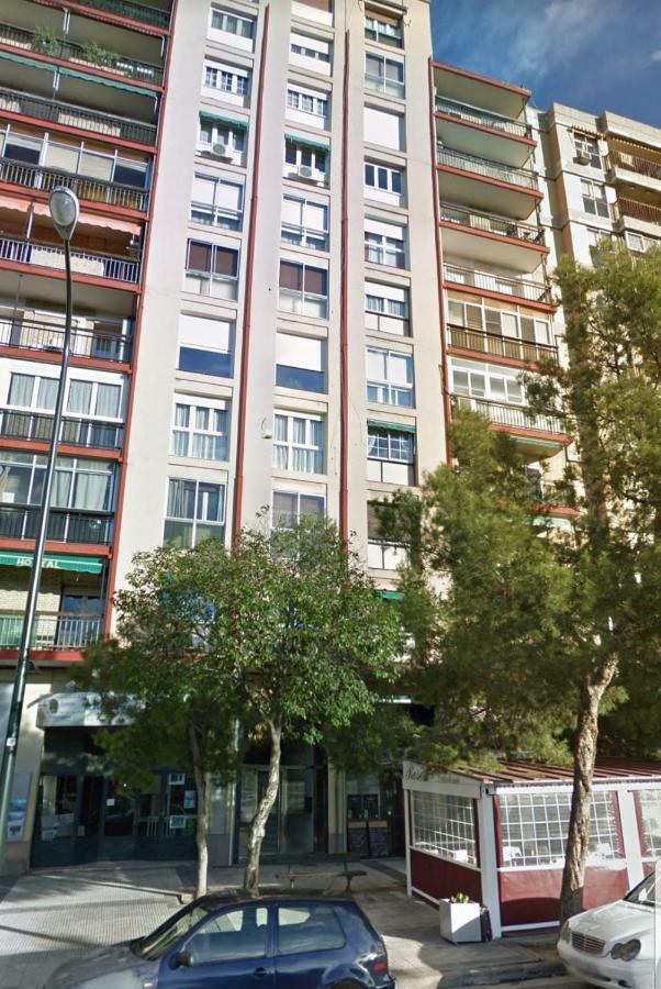 Pension La Estrella Сарагоса Экстерьер фото