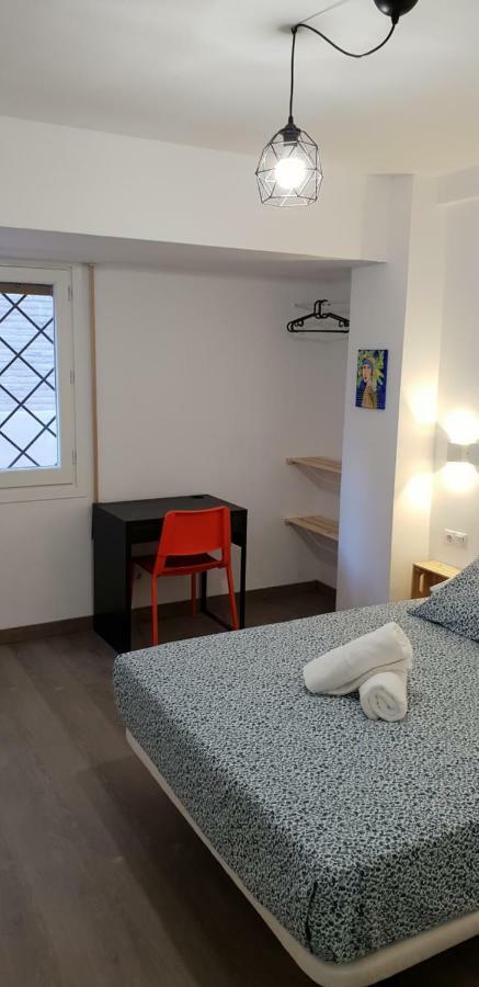 Pension La Estrella Сарагоса Экстерьер фото
